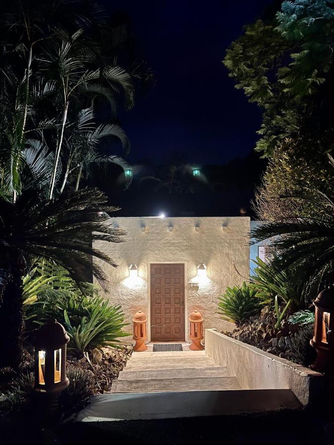 Sensom Boutique Bed And Breakfast 蓝宝石海滩 外观 照片